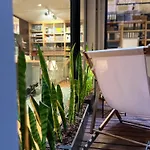 O Violas - Art Coffee & Pensión 3*