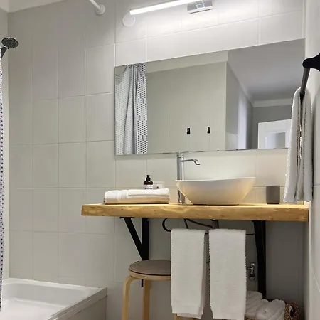 O Violas - Art Coffee & Maison d'hôtes