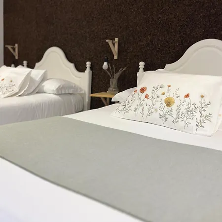 Maison d'hôtes O Violas - Art Coffee & 3*